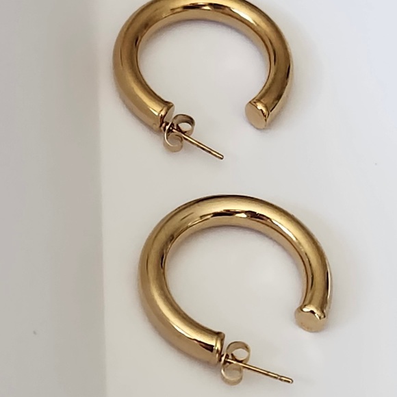 18k gold plated chunky Hoop earrings - Picture 3 of 6